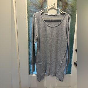 Women's Athleta XL Gray Long Sleeve Top